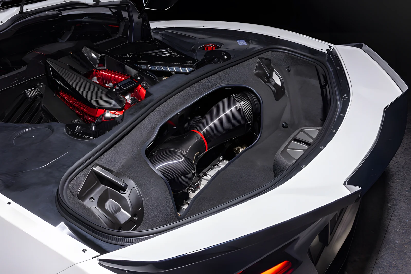 Eventuri Chevrolet Corvette C8 Z06 Hard Top Convertible | Carbon Intake - Image 7