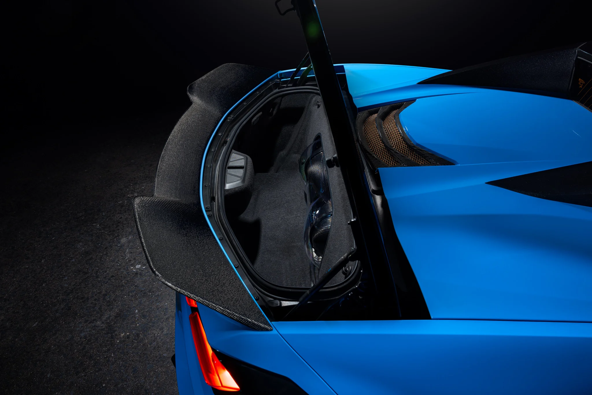 Eventuri Chevrolet Corvette Stingray | C8 | Carbon Intake - Image 2