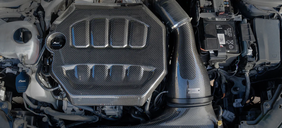 Eventuri Volkswagen Golf | MK8 | Carbon Engine Cover - Image 6