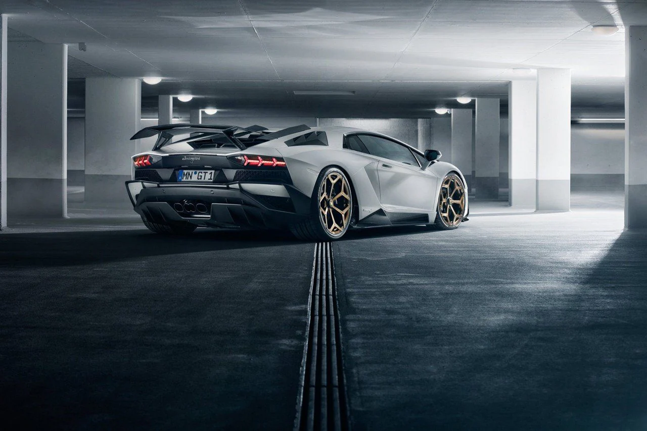 Lamborghini Aventador S/S Roadster | Novitec Carbon Side Panels - Image 4