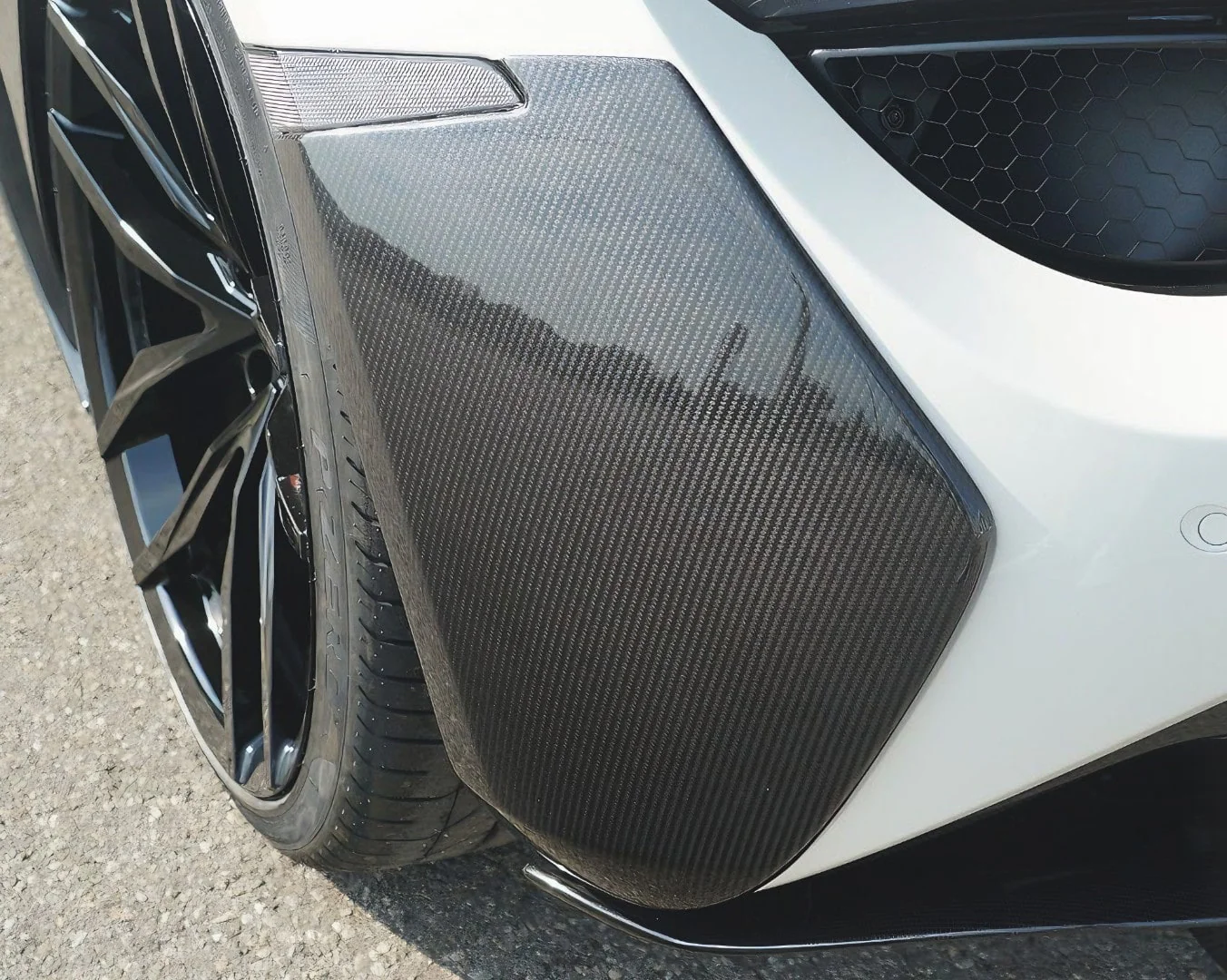 McLaren 720S/720S Spider | Novitec Carbon Rear Bumper Lateral Covers - Image 2